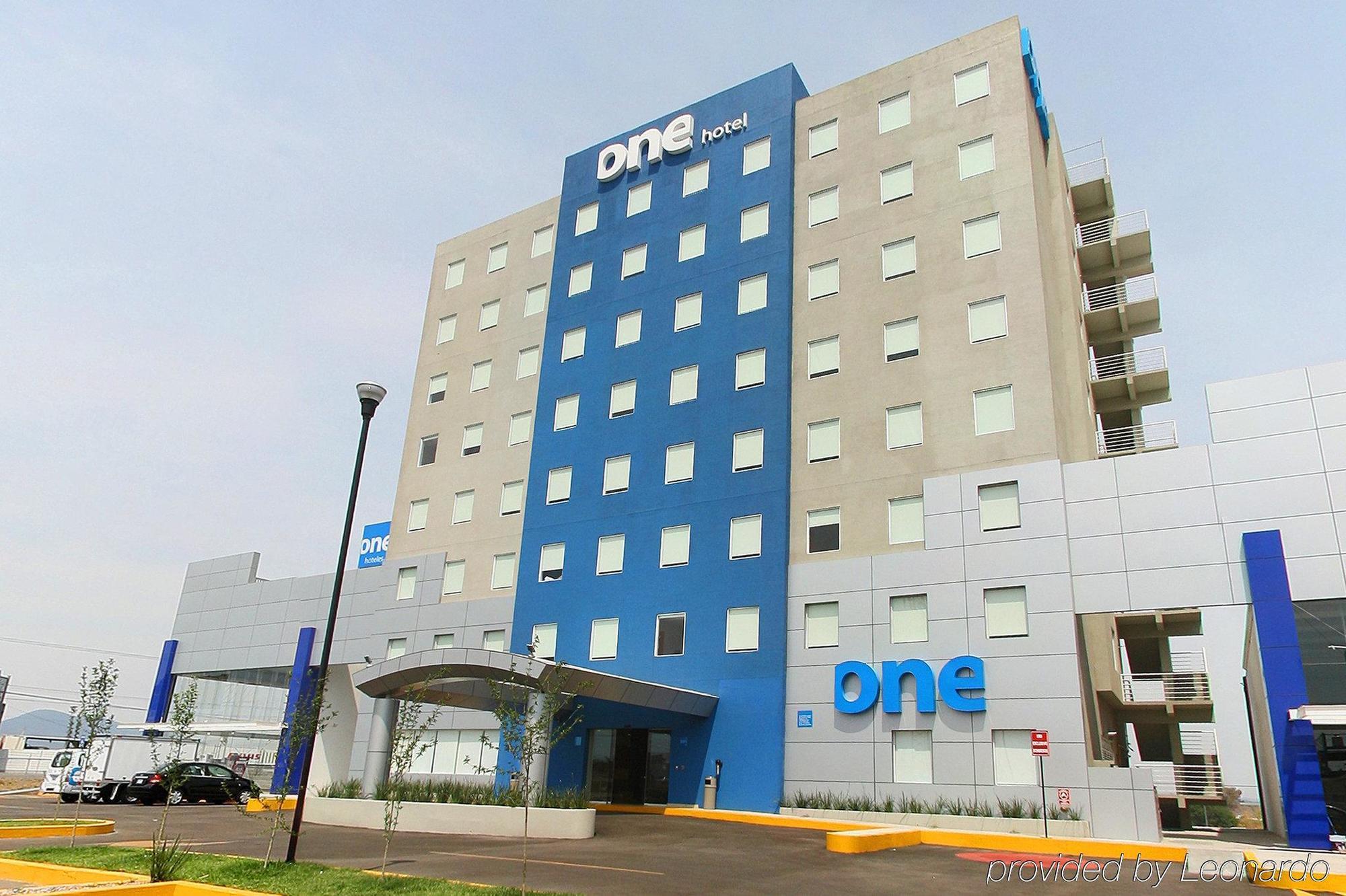 Отель One Queretaro Centro Sur Экстерьер фото